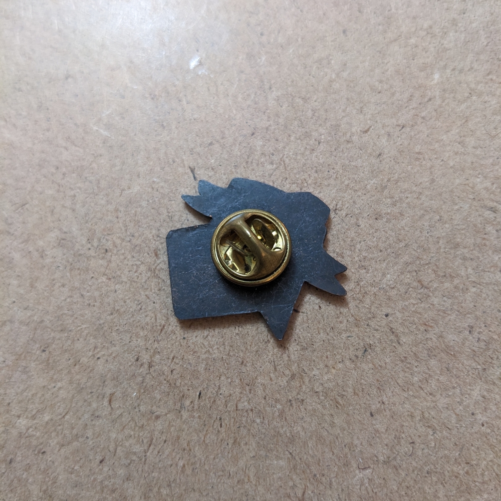 Diamond Rio Metal Event Lapel Pin - Picture 2 of 3